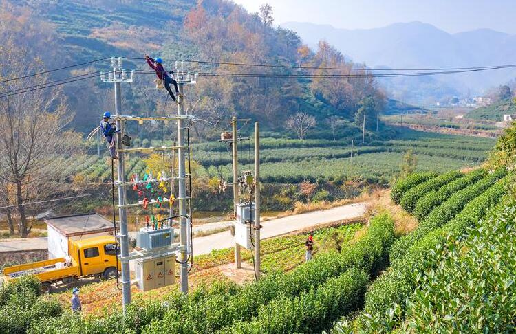 遠距離供電至少需要幾次變壓？